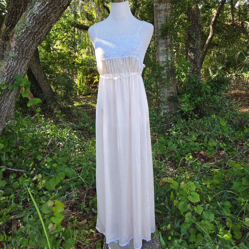 VTG Dainty Ivory Vassarette Lace‎ Nylon Women's Slip Dress Small Coquette Maxi